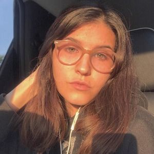 Meet your Posher, Sophie-anne